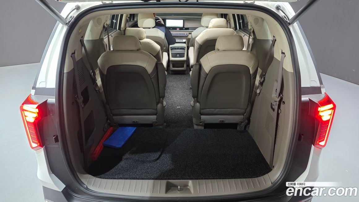 Kia Canival 2025