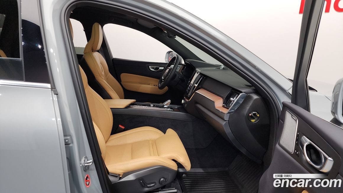 Volvo XC60 2024