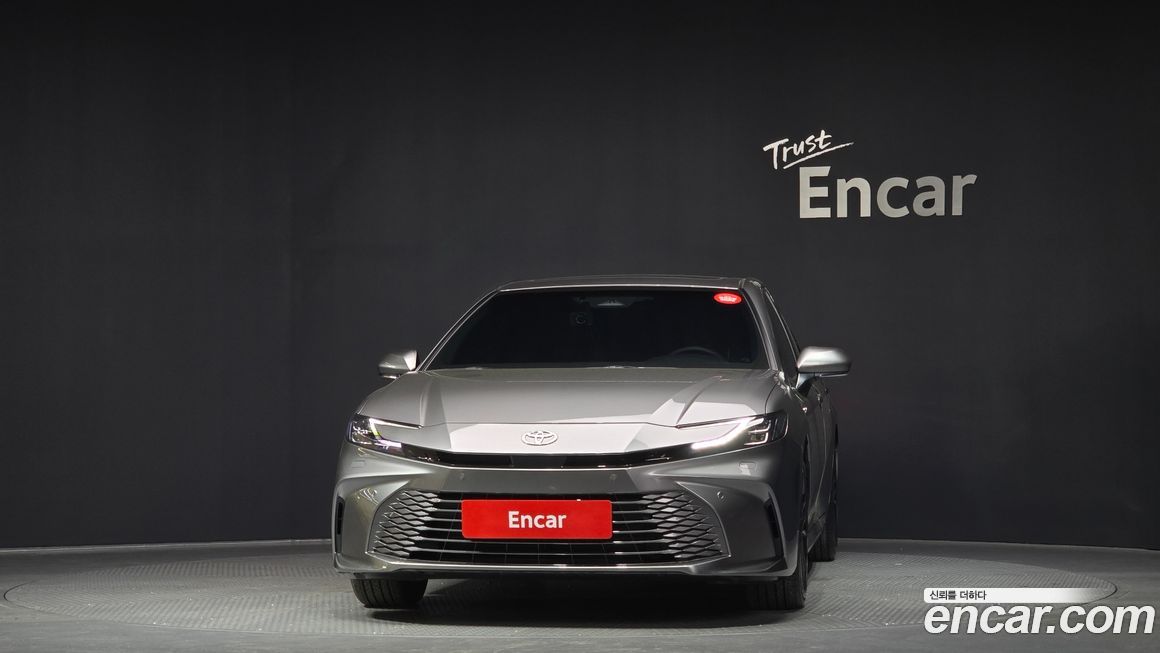 Toyota Camry 2025
