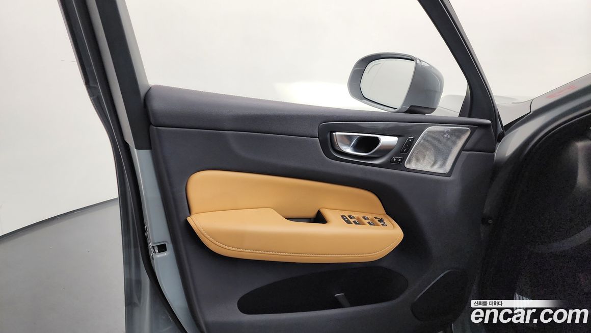 Volvo XC60 2024