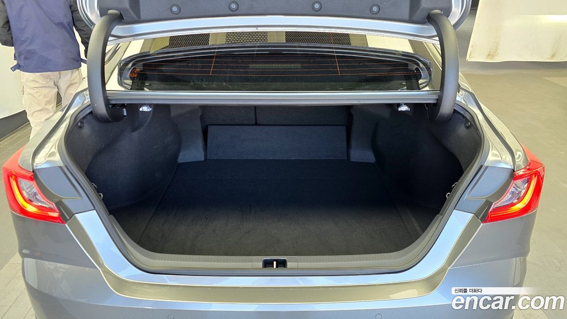 Toyota Camry 2025