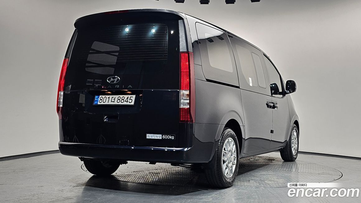 Hyundai Staria 2023