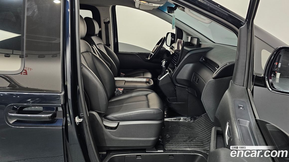 Hyundai Staria 2023