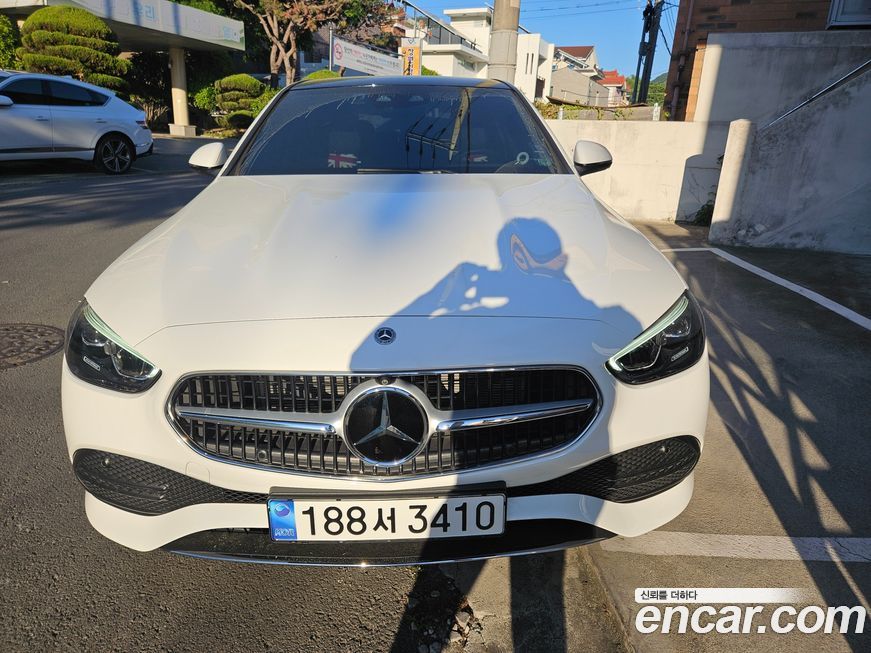 Mercedes-Benz C-Class 2023
