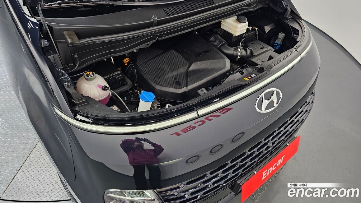Hyundai Staria 2023