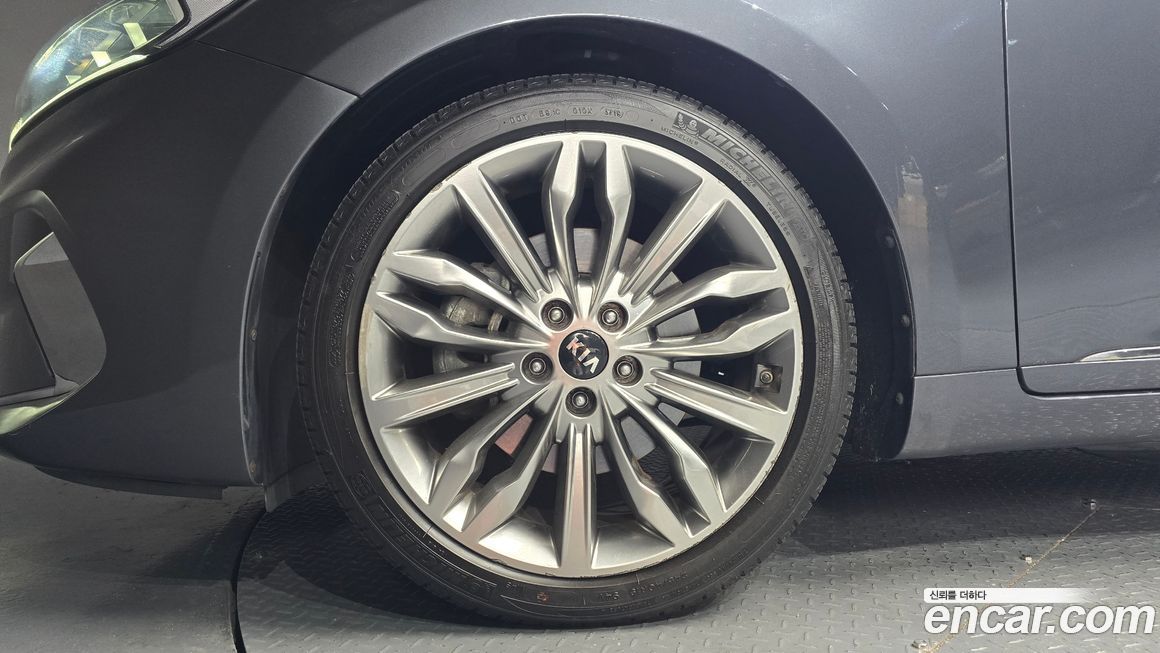 Kia K7 2020