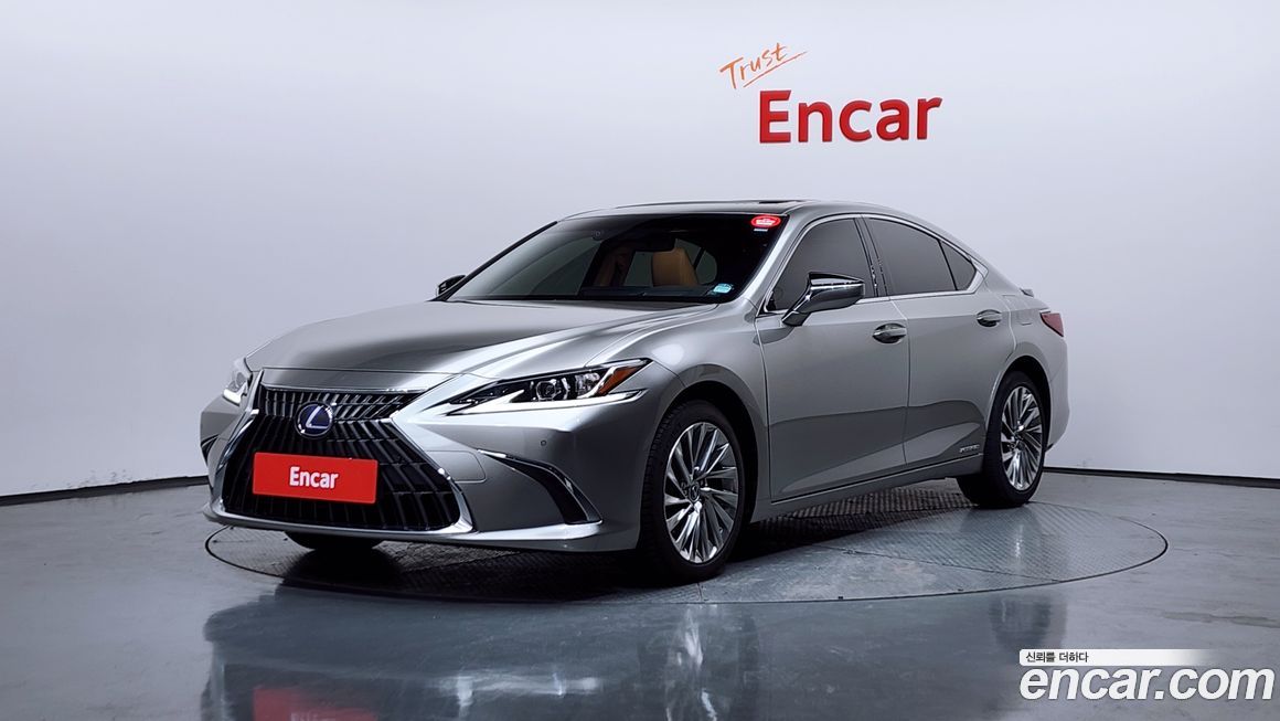 Lexus ES 2022
