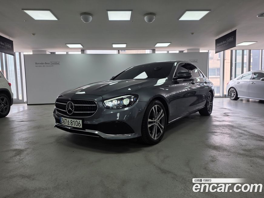 Mercedes-Benz E-Class 2022