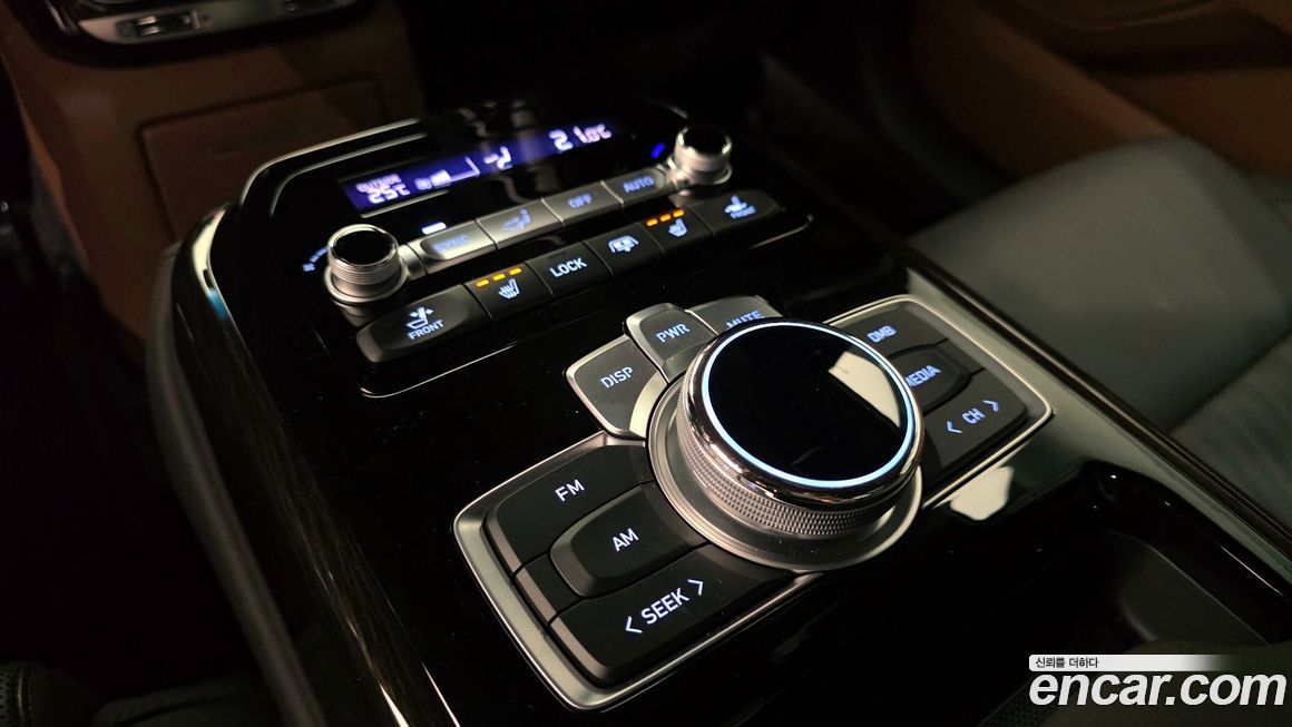 Genesis G90 2020