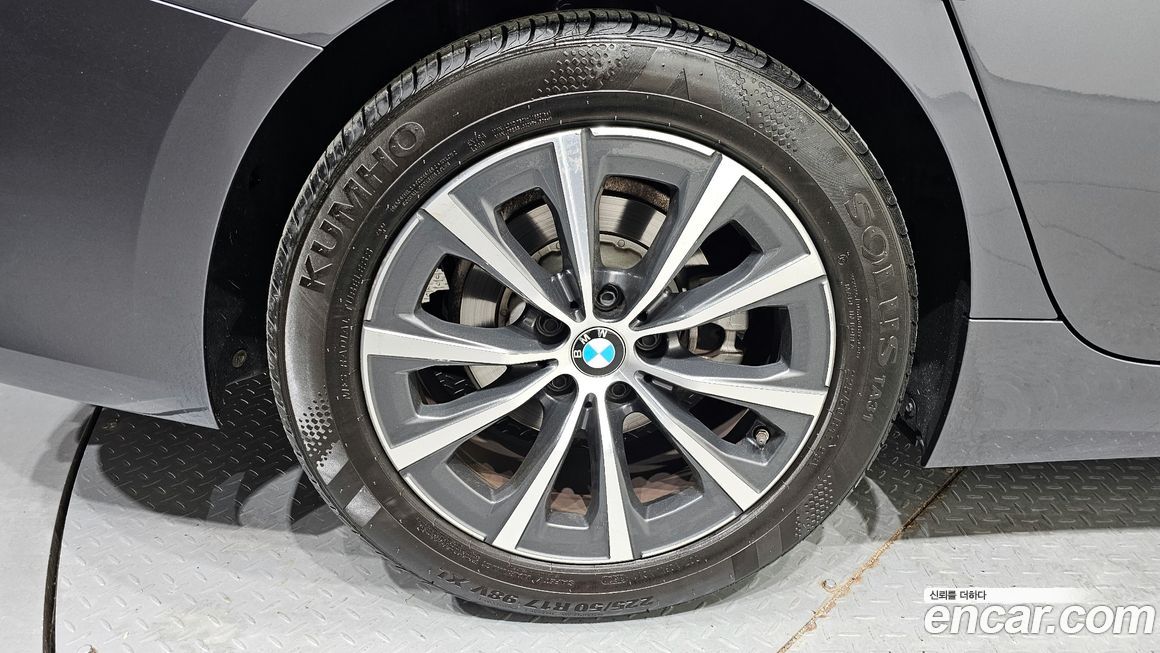 BMW 3-Series 2019