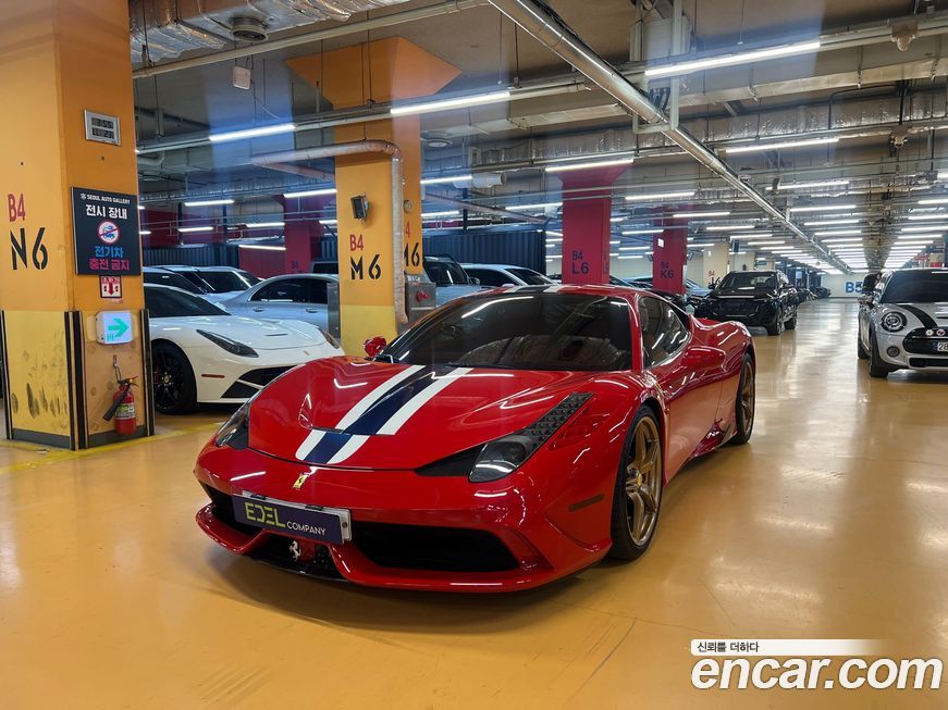 Ferrari 458 2015