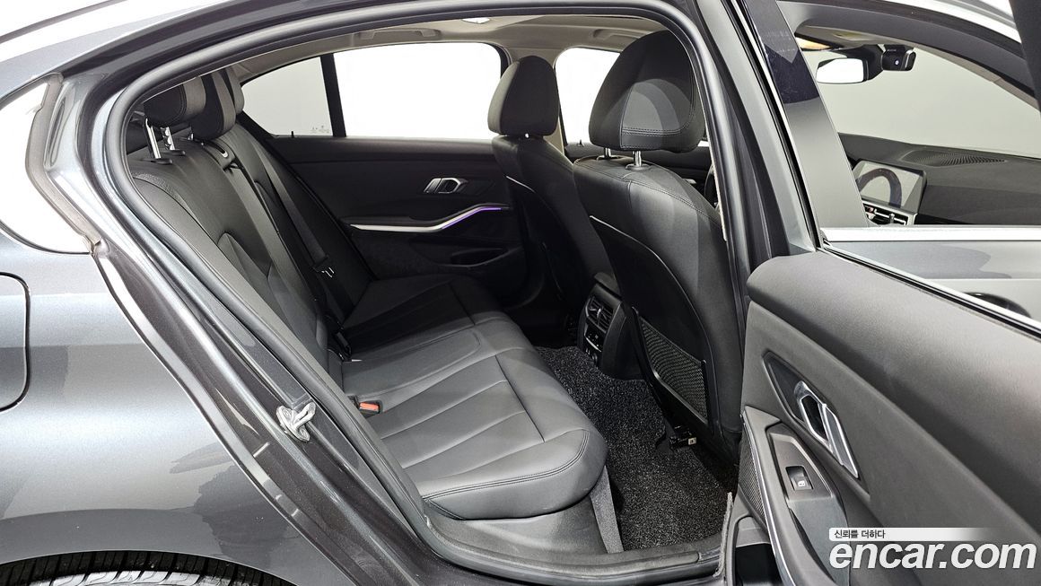 BMW 3-Series 2019
