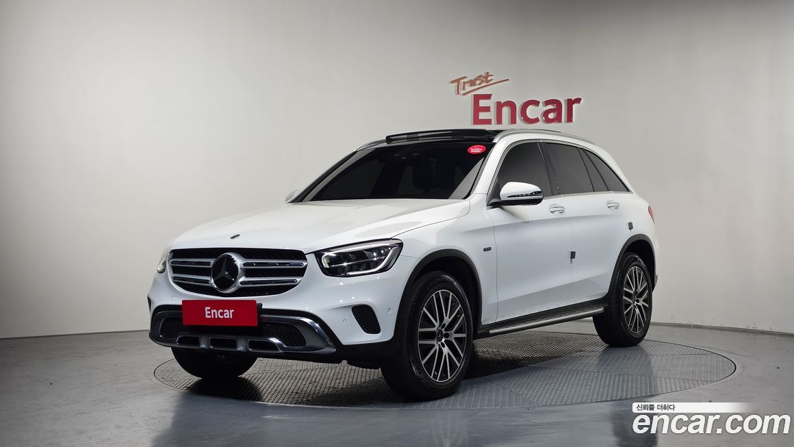 Mercedes-Benz GLC-Class 2021