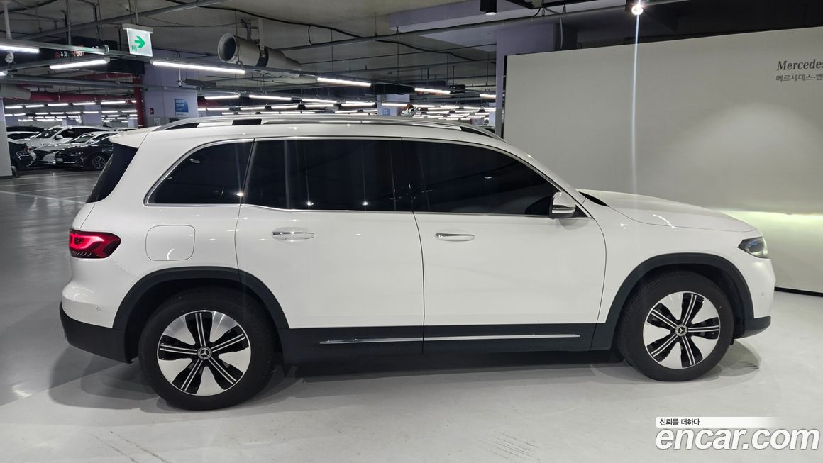 Mercedes-Benz EQB 2024
