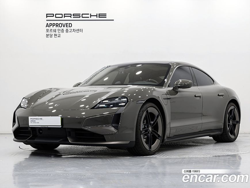 Porsche Taycan 2025