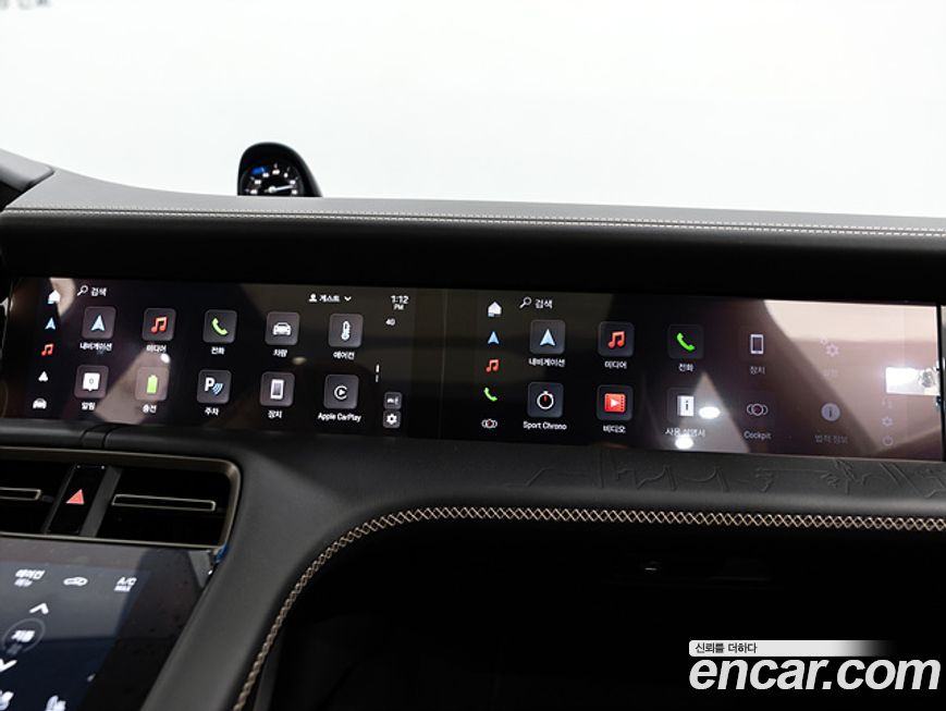 Porsche Taycan 2025
