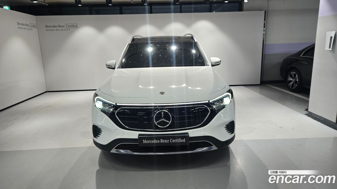 Mercedes-Benz EQB 2024