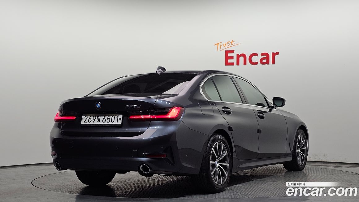 BMW 3-Series 2019