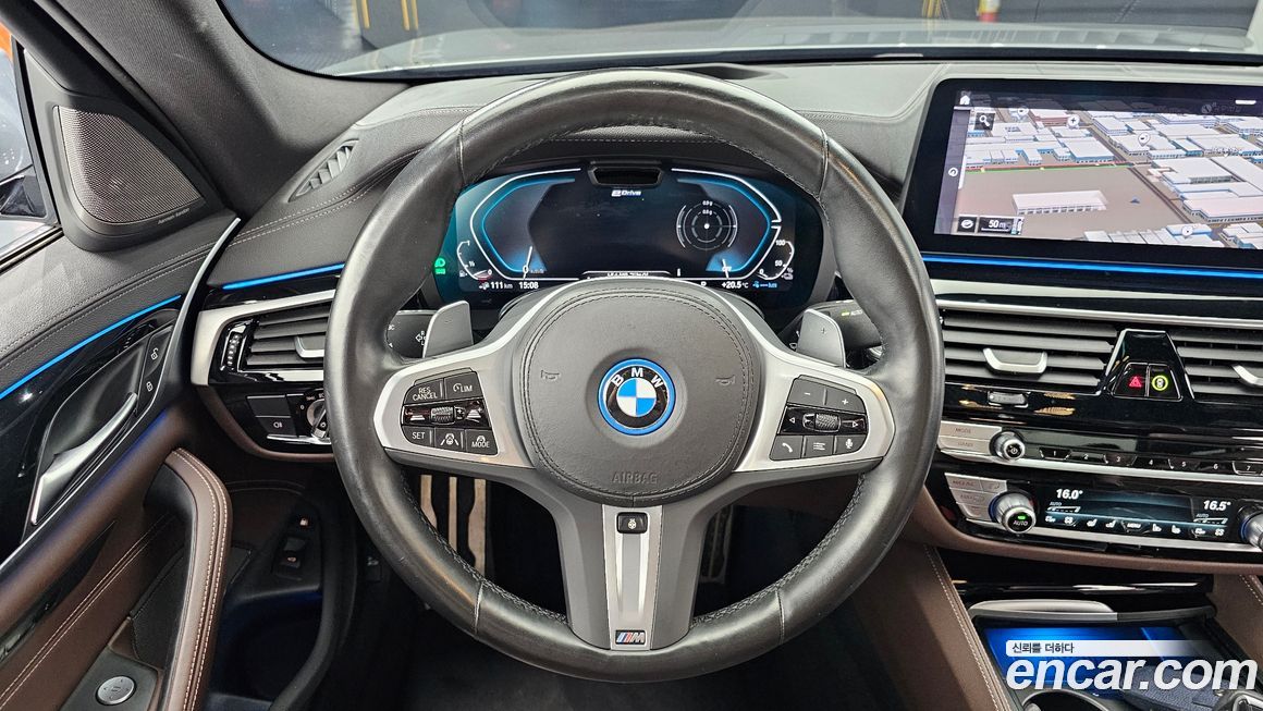 BMW 5-Series 2023