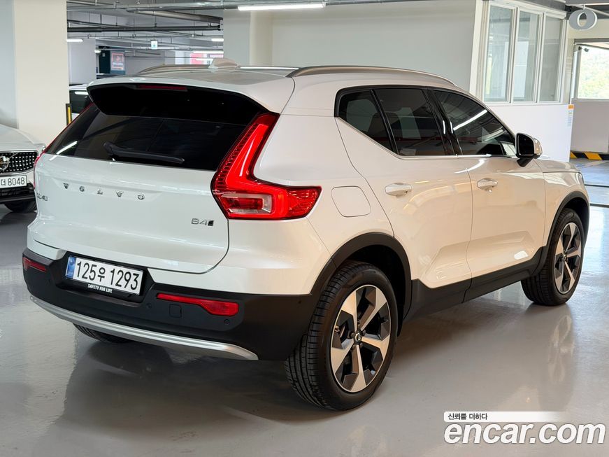 Volvo XC40 2026