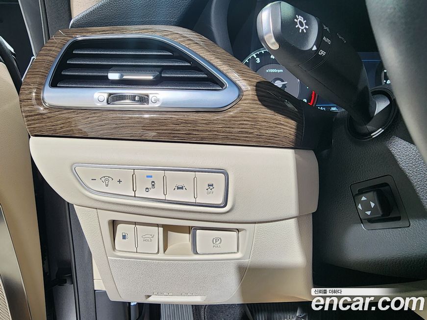 Genesis G90 2021