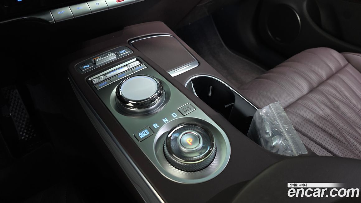 Genesis GV70 2023