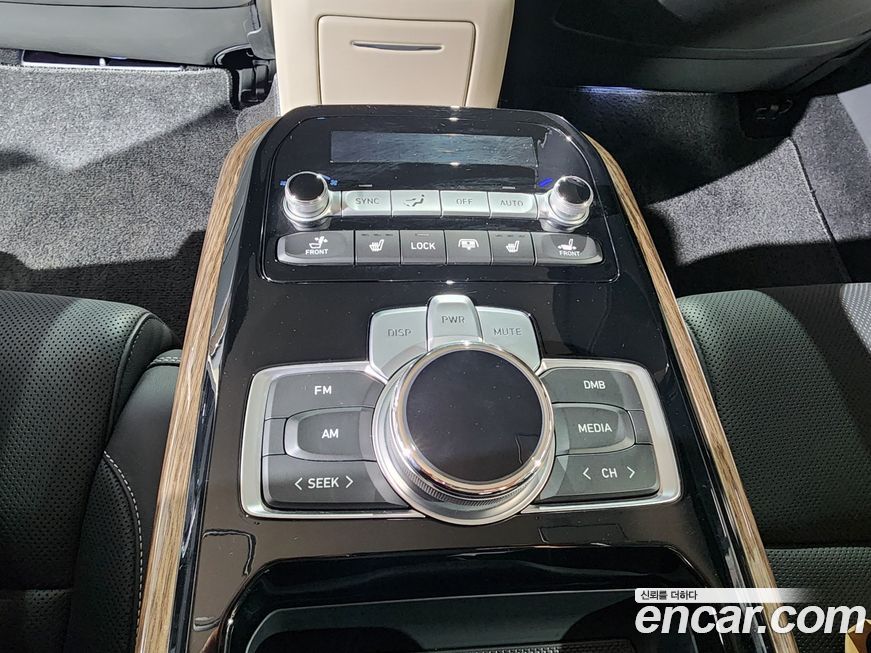 Genesis G90 2021
