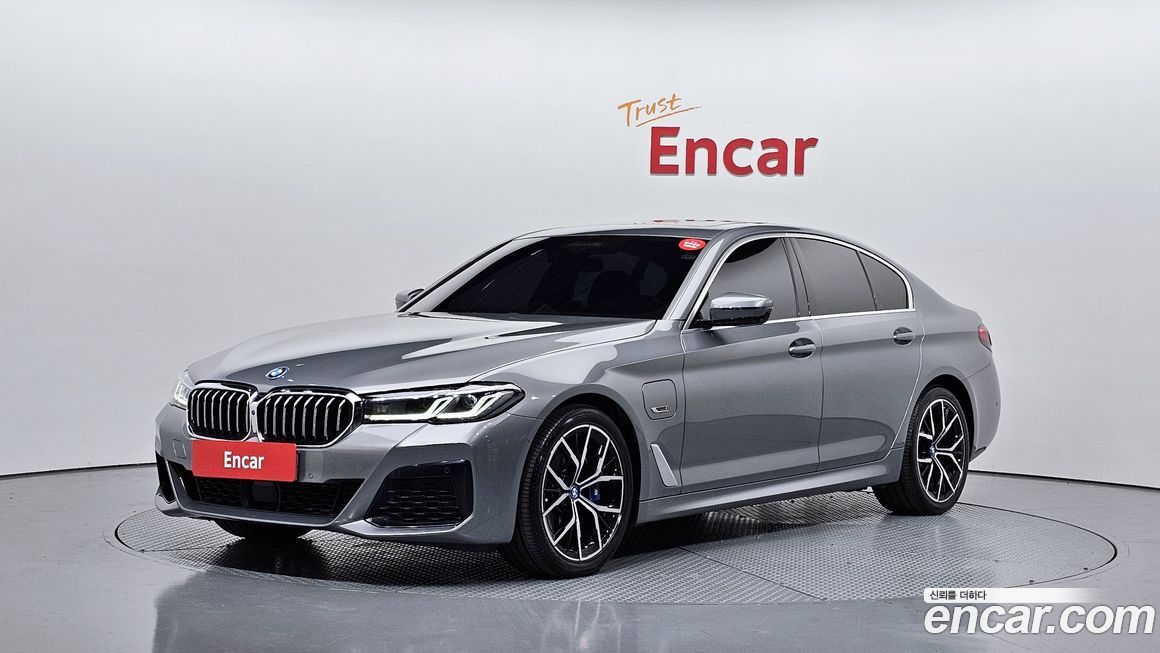 BMW 5-Series 2023