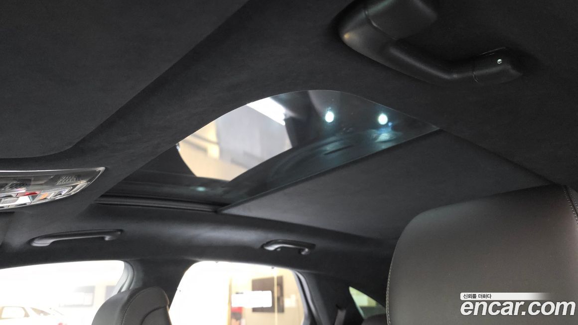 Genesis GV70 2023