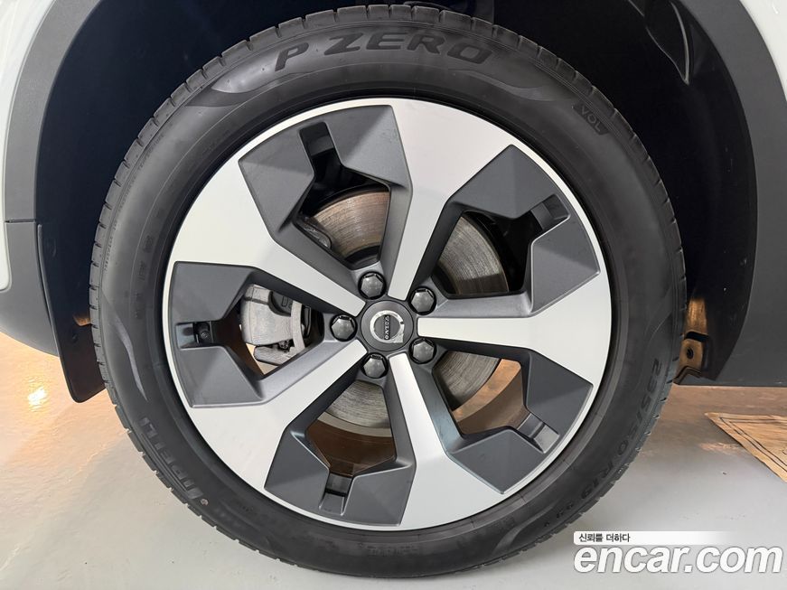 Volvo XC40 2026