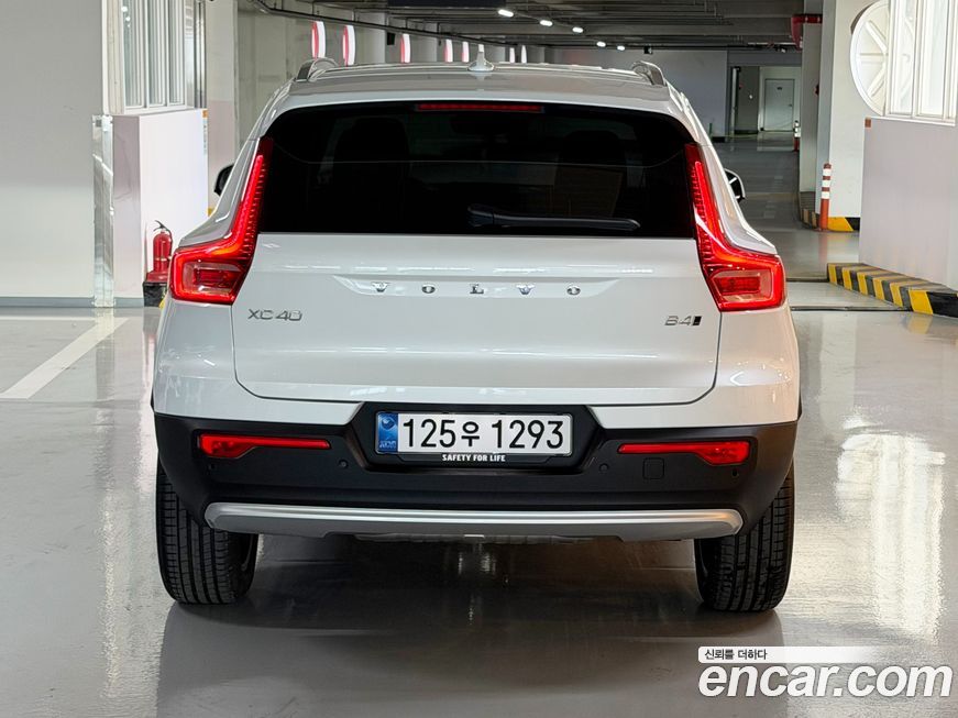 Volvo XC40 2026