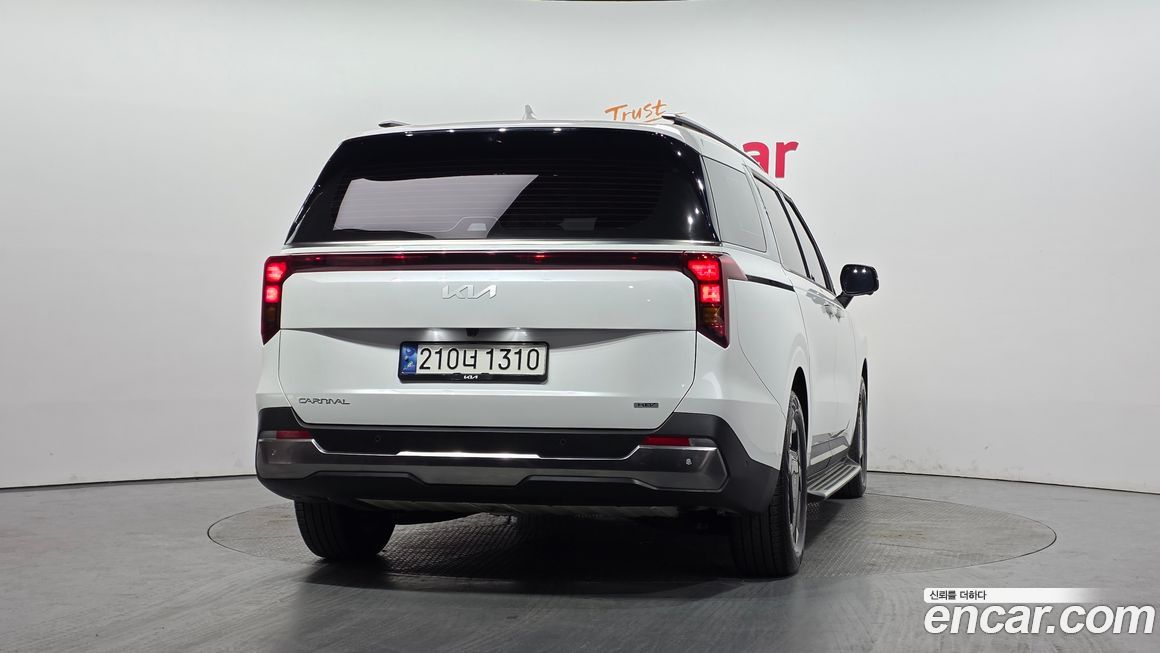 Kia Canival 2024