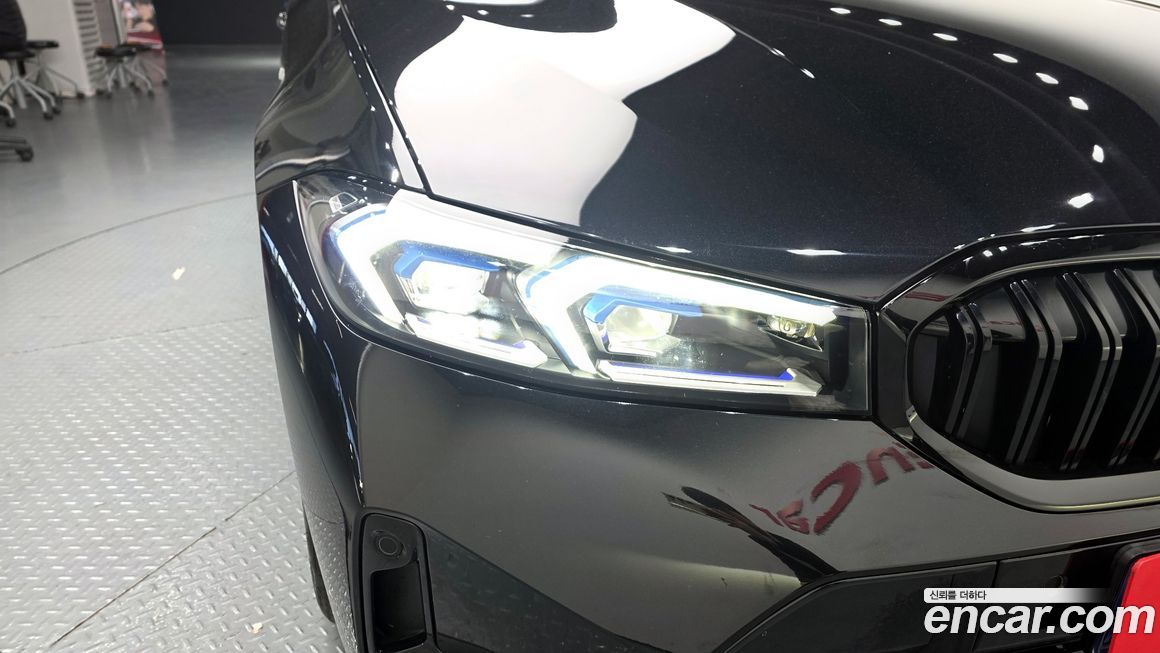 BMW 3-Series 2023