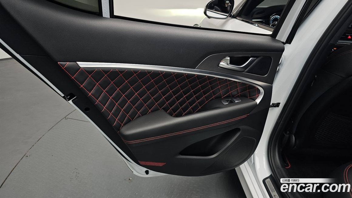 Genesis G70 2025