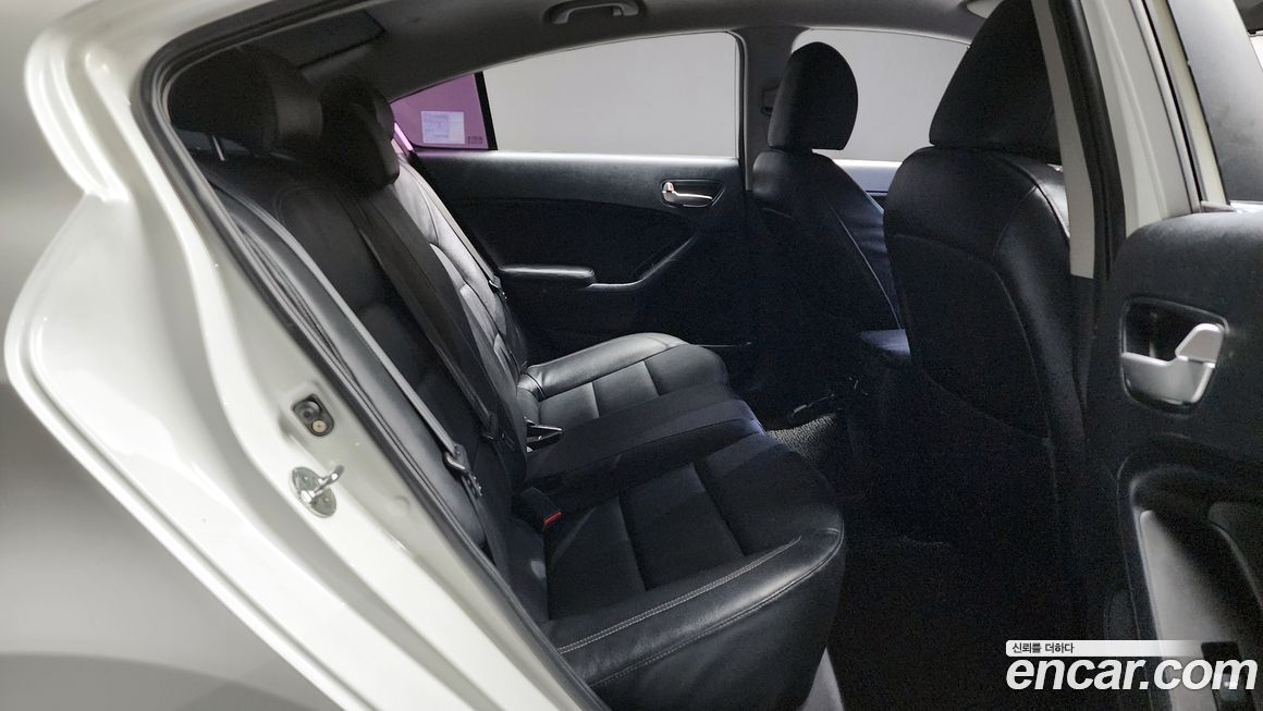 Kia K3 2015