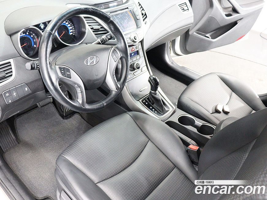 Hyundai AVANTE 2014