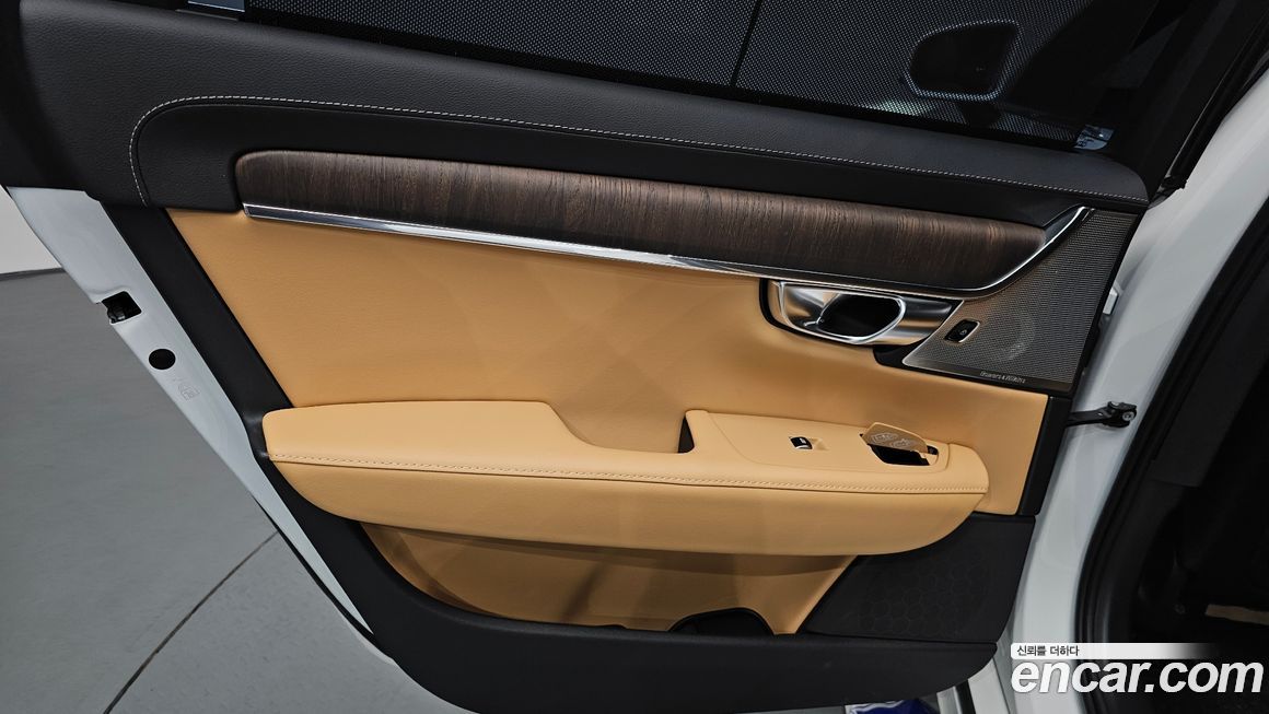 Volvo S90 2024