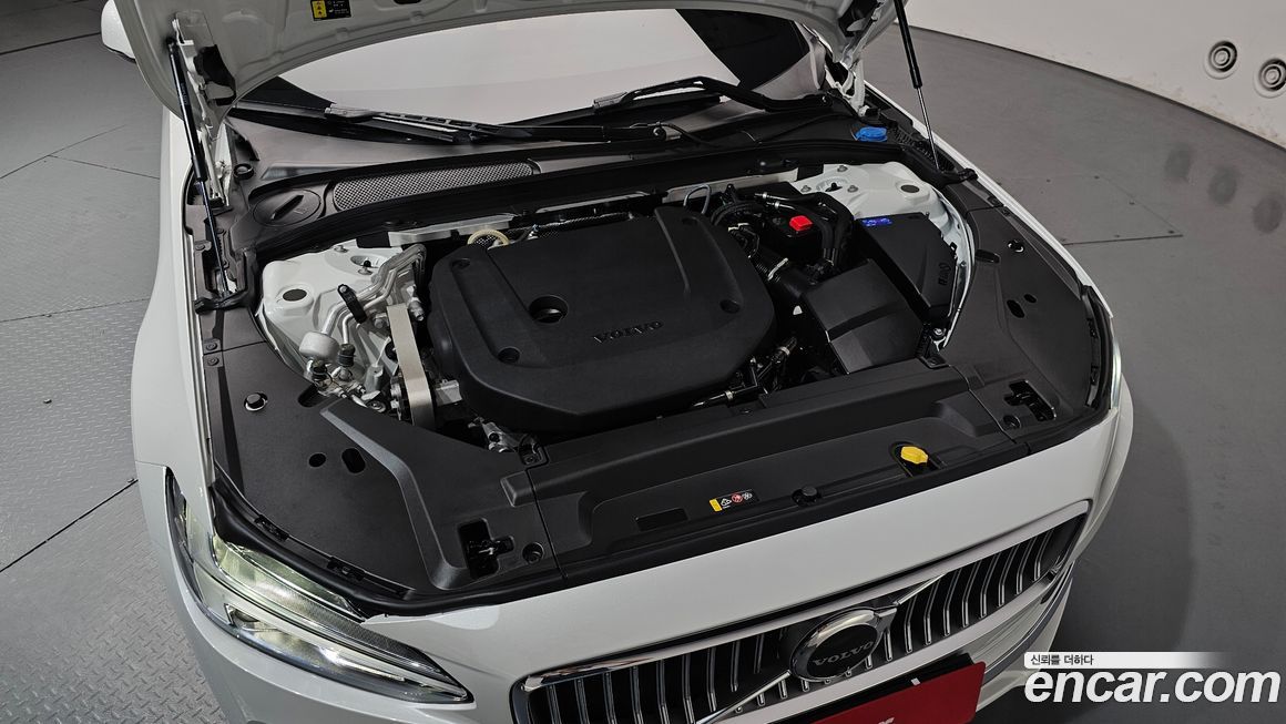 Volvo S90 2024