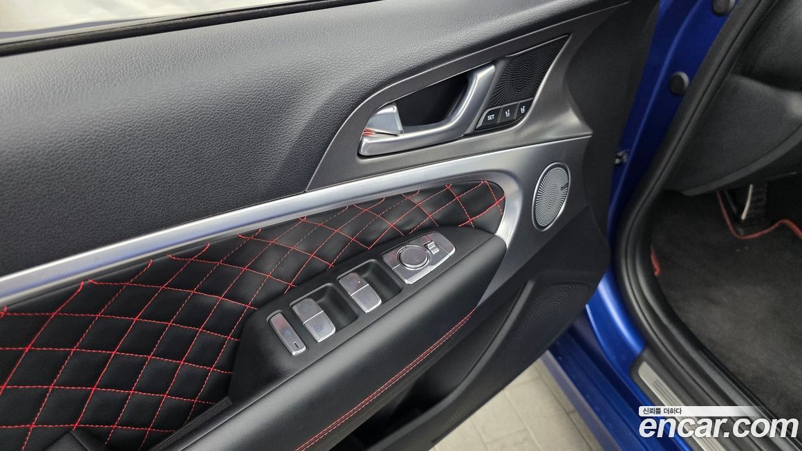 Genesis G70 2025