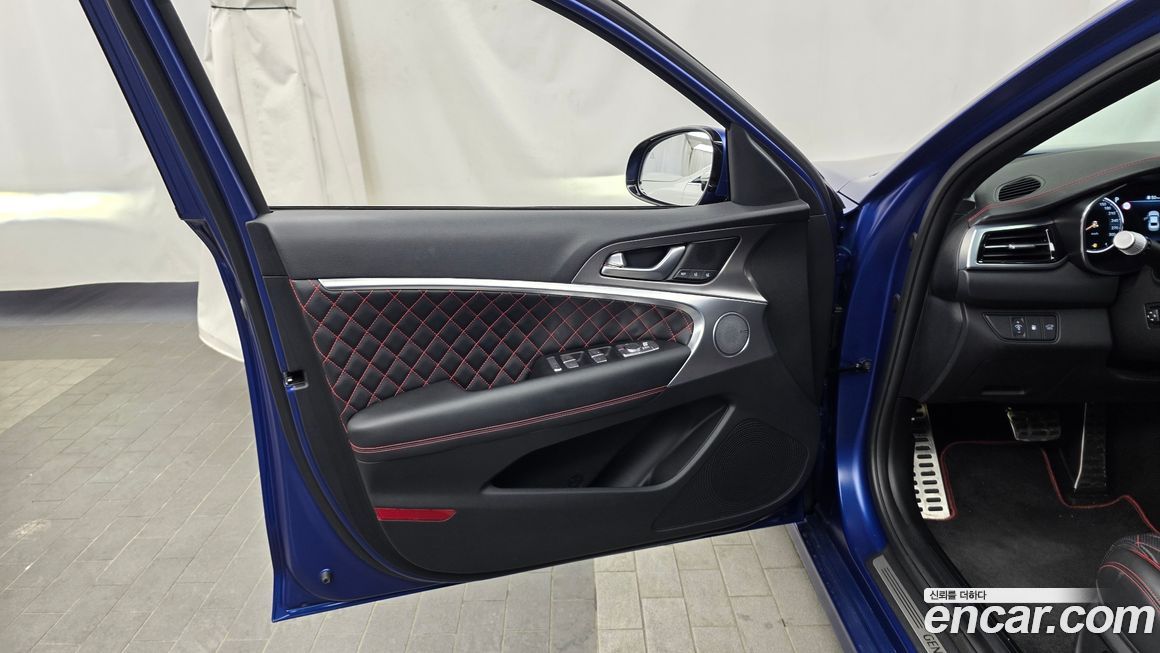 Genesis G70 2025
