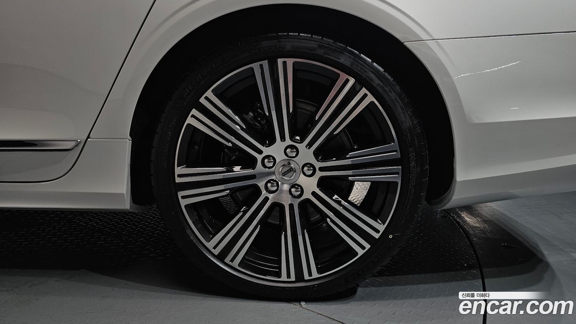 Volvo S90 2024