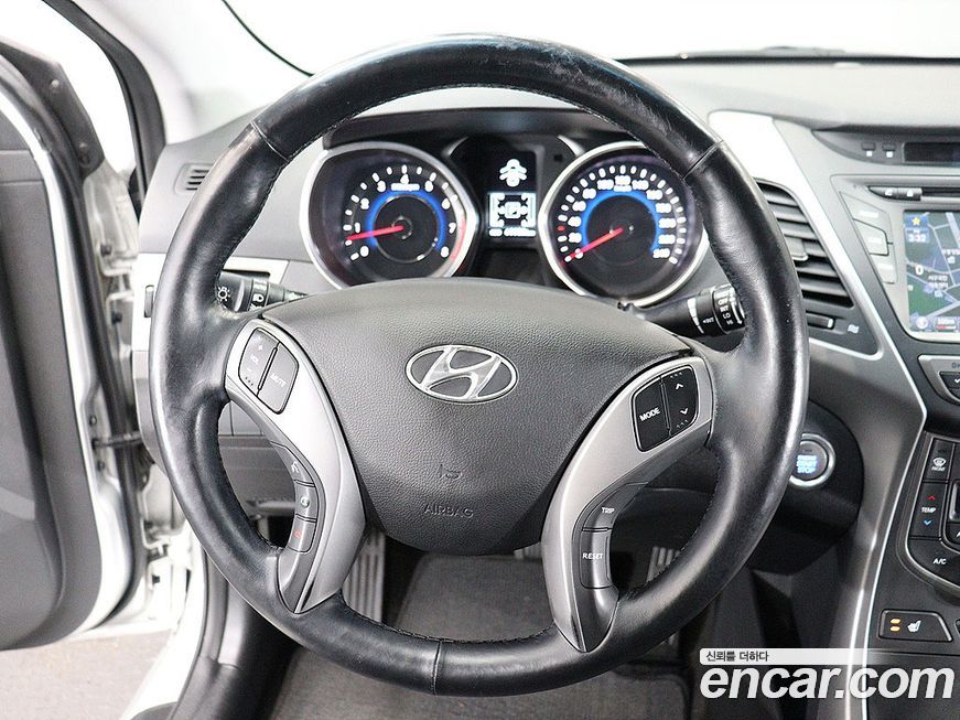 Hyundai AVANTE 2014