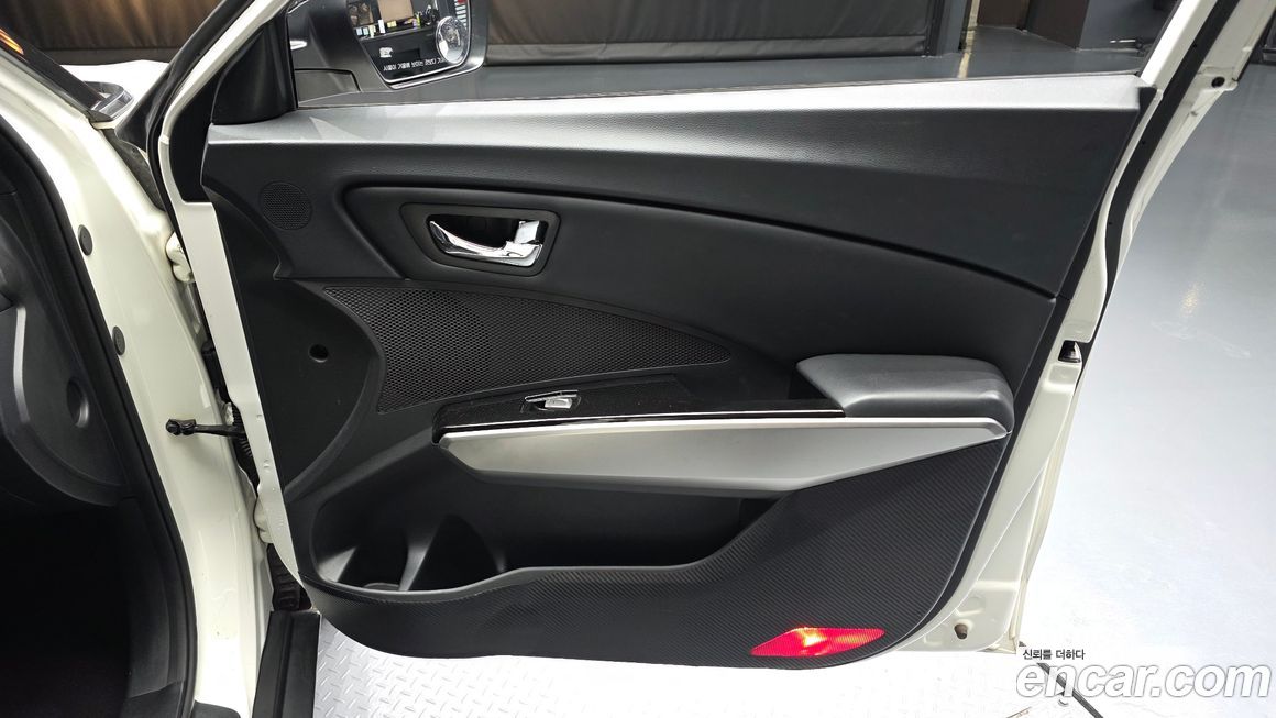 KG_Mobility_Ssangyong TIBOLI 2016
