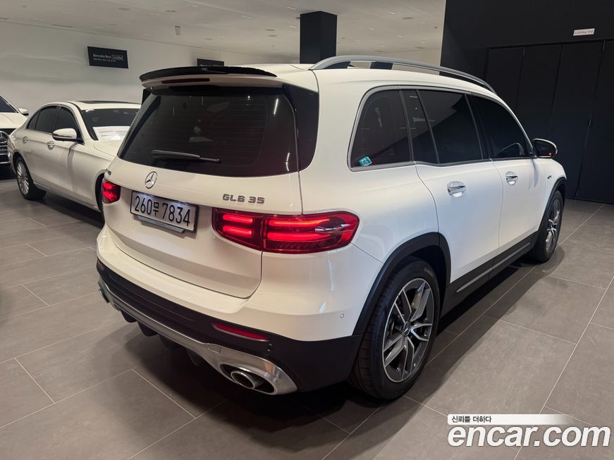 Mercedes-Benz GLB-Class 2024