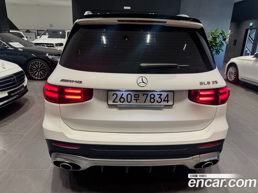 Mercedes-Benz GLB-Class 2024