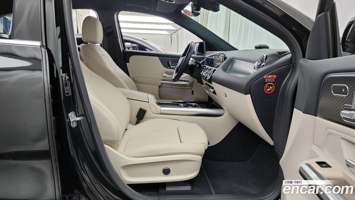 Mercedes-Benz EQA 2025