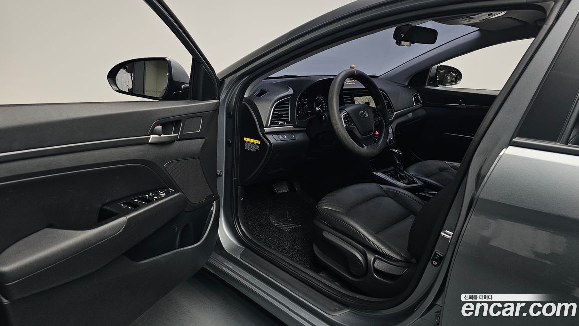 Hyundai AVANTE 2018