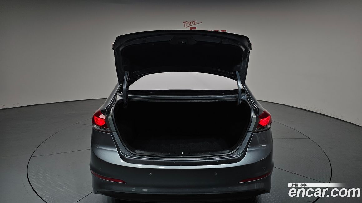 Hyundai AVANTE 2018