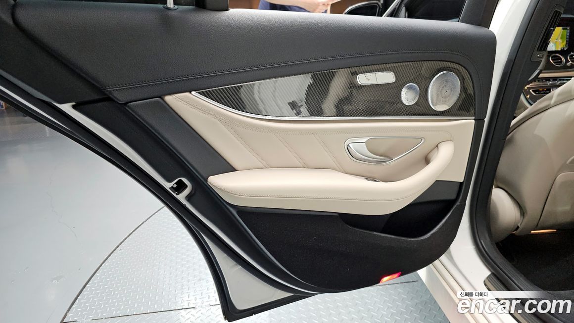Mercedes-Benz E-Class 2018