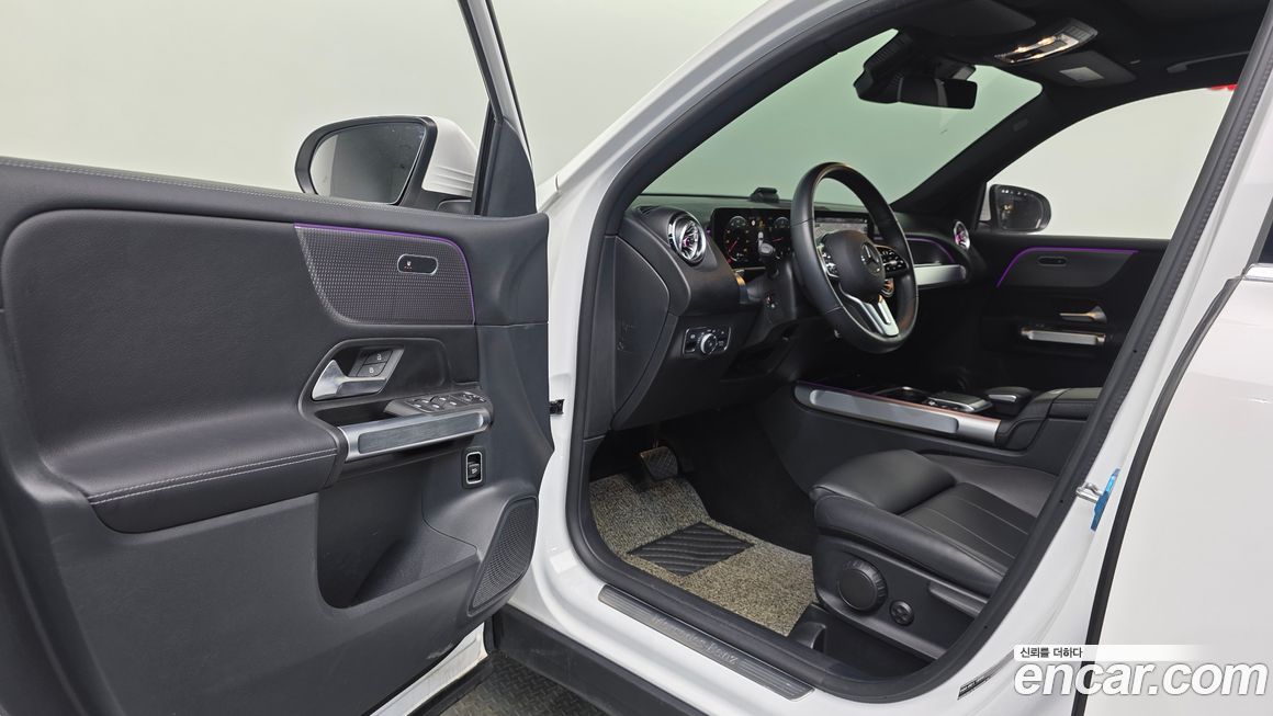 Mercedes-Benz GLB-Class 2022